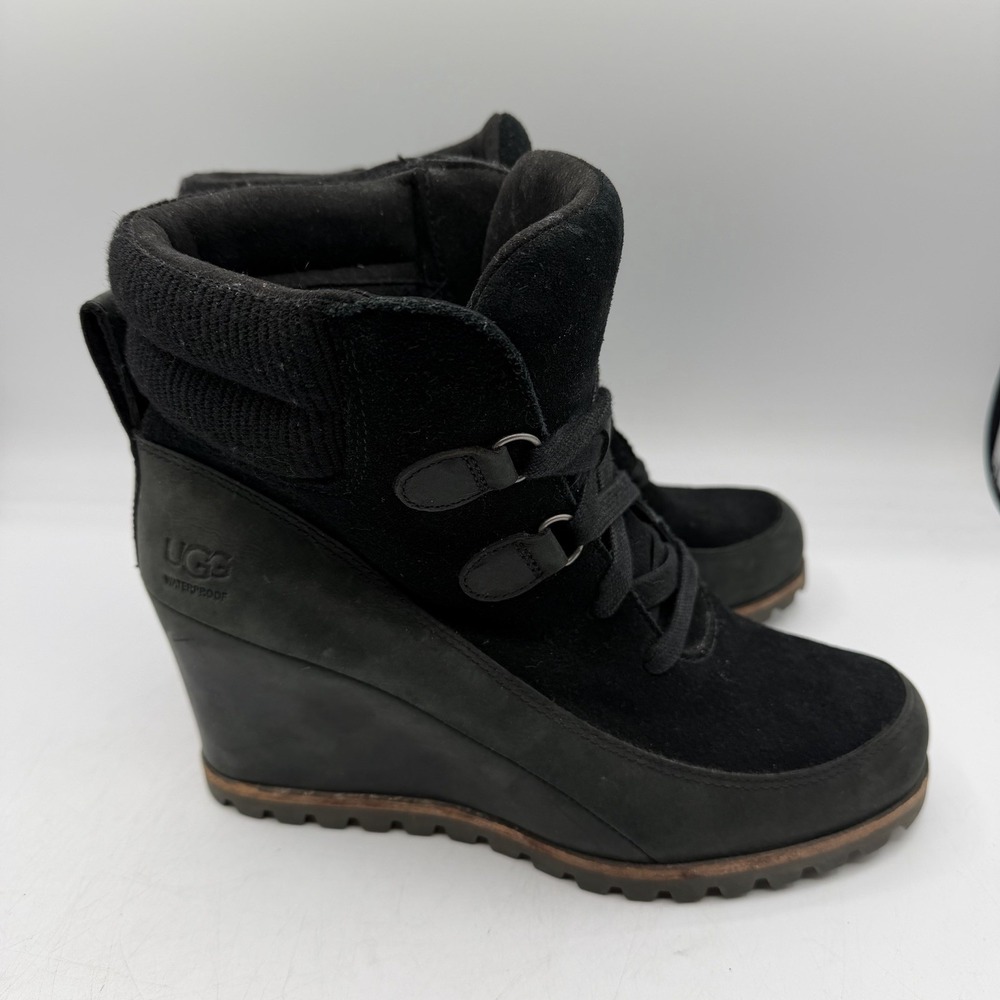 UGG Kriston Mole Wedge Boots Womens Sz 8.5‎ Black Leather Waterproof 1108629